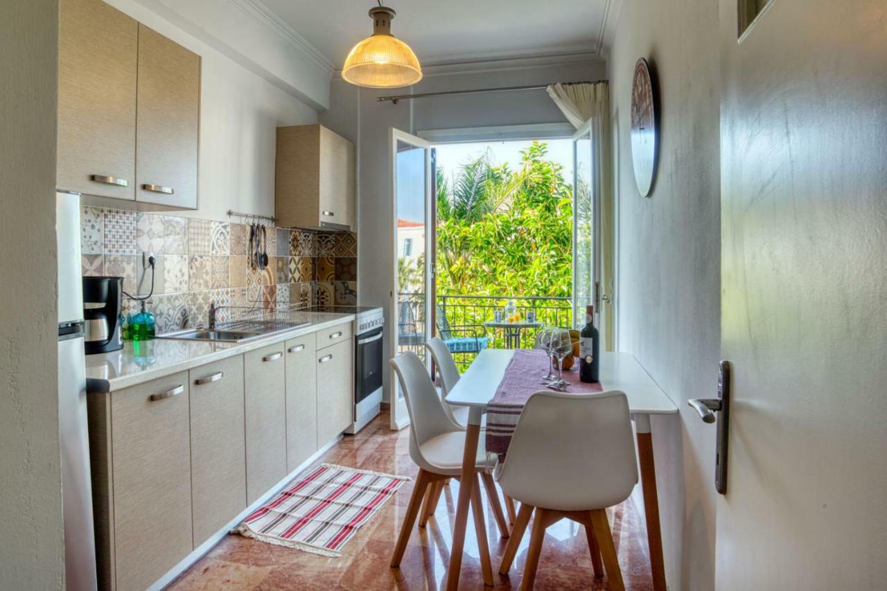 Plaza Filellinon Apartment